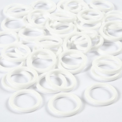 Plastic ringetje wit diam 15mm dikte 2 mm